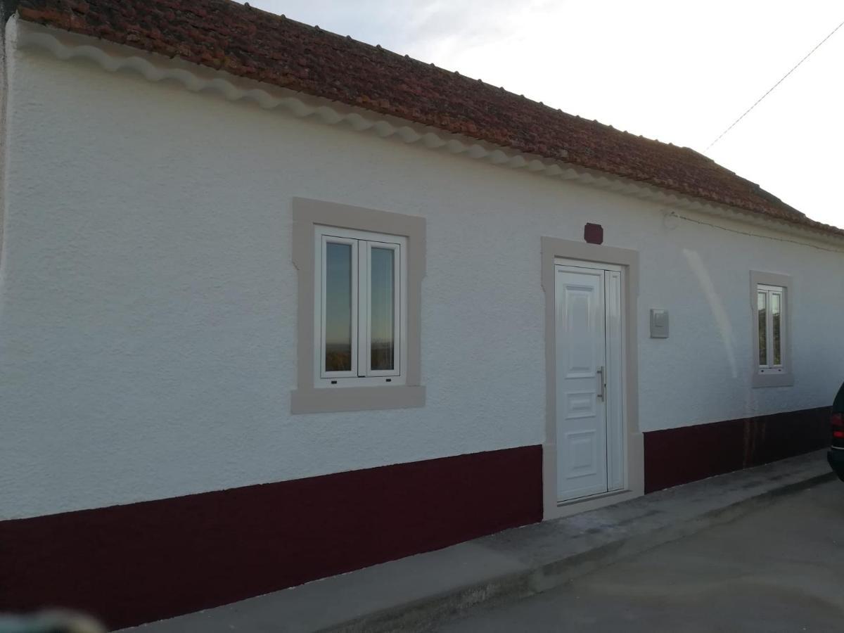 Snow Guest House Santarém Buitenkant foto